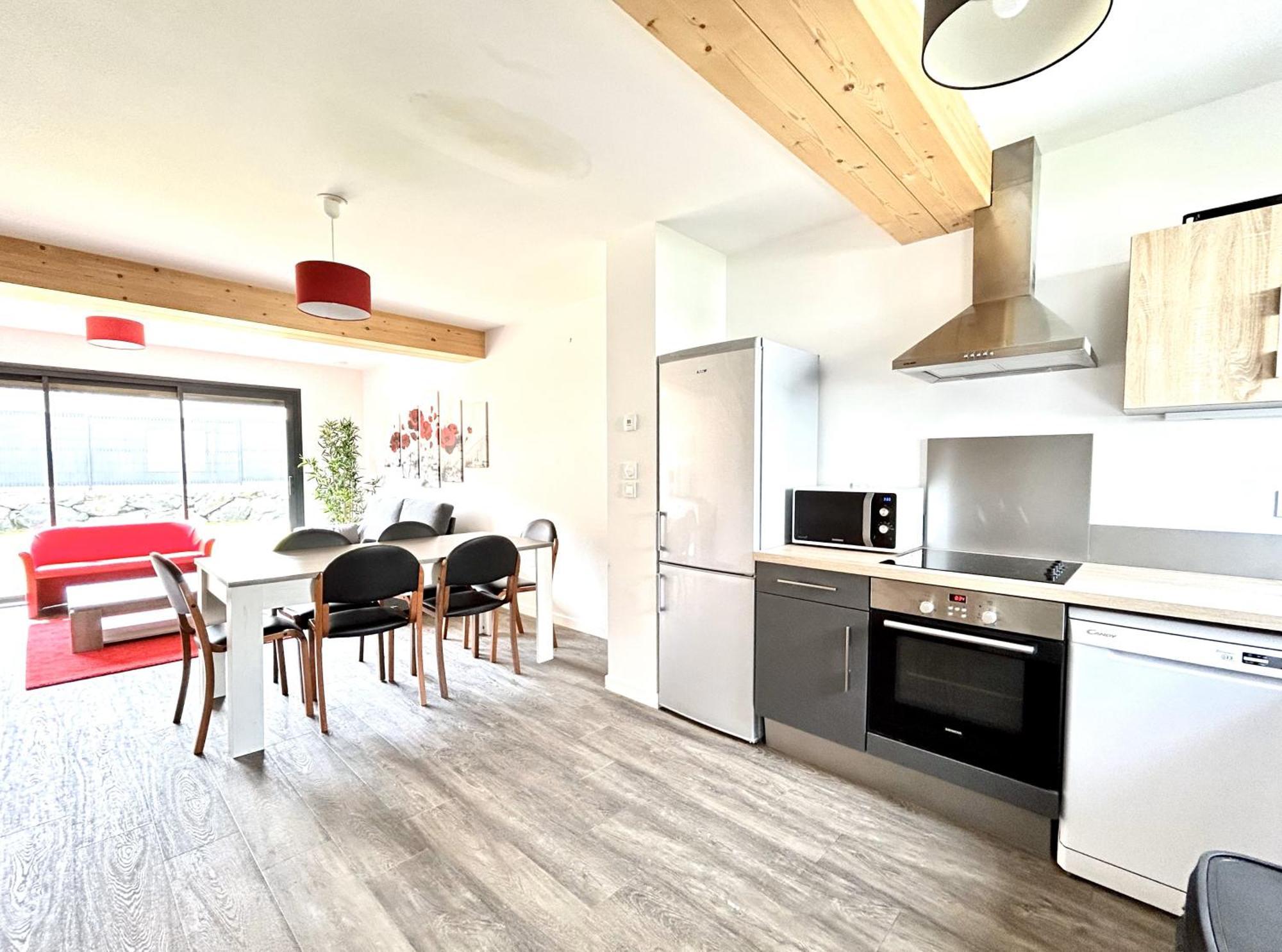 Du Vignoble A L'Atlantique - Residence Montifault Gites Du 2 Au 3 Pieces Le Pallet Exterior photo